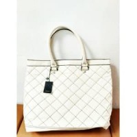 Tas Putih Merk Mango Paling Laris