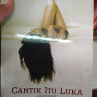 Buku Religi Umum Novel) CANTIK ITU LUKA -EKA KURNIAWAN