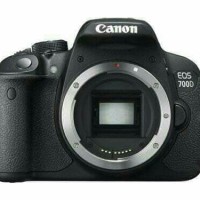 KAMERA CANON EOS 700D BODY ONLY