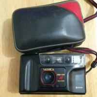 Kamera jadul Analog Yashica Ninja Star