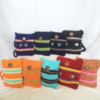 TAS SELEMPANG HP RAJUT