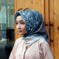 Hijab Segi Empat EKSKLUSIF Ala Dian Pelangi / Attella Voal Scarf