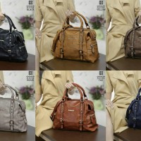 TAS MERK GIVENCHY 1012 KUALITAS : SEMPREM BAHAN: KULIT UKURAN : 27X1