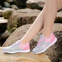 Sepatu Kets Wanita Slipon Sneakers Adidas Nike Vans Murah Terbaru