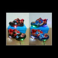 Harga Jual SEPATU YEEZY RAINBOW ANAK LAMPU LED 26-30 Di 