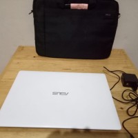 Dijual Laptop Bekas Asus X453M Intel inside N2840 RAM 2GB HDD 500GB