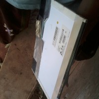 LCD Laptop compaq Presario V3000