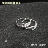 750 Cincin emas asli kadar 75 persen 22 surabaya putih tunangan nikah