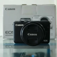 Canon eos M10 + kit 15-45 IS STM Mulus banget