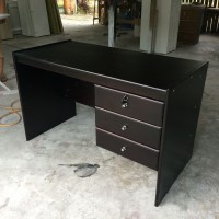  Jual  meja  kantor  1 2 biro kayuu Kota Medan  mitramabel 
