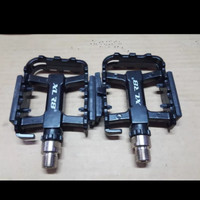 pedal sepeda bearing Xlr8 mirip wellgo