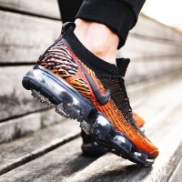 vapormax safari tiger