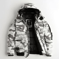 hollister camo windbreaker