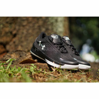 SEPATU RUNNING SAFETY PROMO SEPATU KETS UNDER ARMOUR VIETNAM ASLI