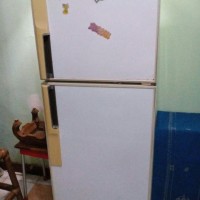 kulkas 2 pintu merk samsung bekas