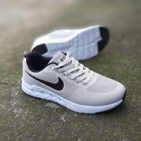SEPATU NIKE ZOOM PUTIH LIST HITAM READY