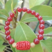 Gelang giok merah bandul cinnabar