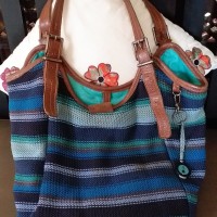 Tas rajut The Sak original