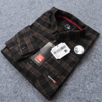 kemeja flanel kotak kecil merah