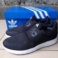Adidas cloudfoam slip on cewek