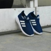 Sepatu Sekolah Anak Perempuan Adidas Slip On Model Terbaru Harga Promo