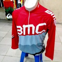 Kaos bersepeda dengan bahan yang adem dan bagus