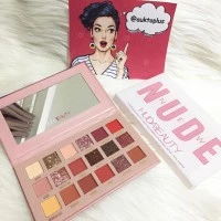 HUDABEAUTY NUDE EYESHADOW PALLETE