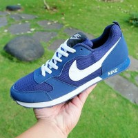 SEPATU PRI SNEAKERS NIKE ZOOM RUNNER MD BIRU LIST PUTIH