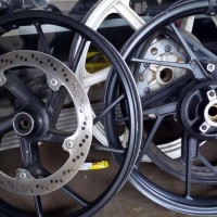 velg Racing suzuki satria FU. ORI bawaan motor