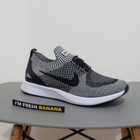 Sepatu Running Nike Air Zoom Mariah Flyknit Racer Dark Grey Oreo Abu