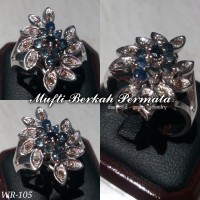 Cincin Emas Putih Blue Sapphire dan Berlian Eropa WR105