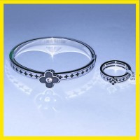 Gelang Titanium Silver LV Set Cincin Premium