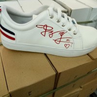 Promo Sepatu Slipon Wanita Sneakers Adidas Nike Vans Kece Terbaru