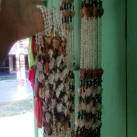 Gorden Cangkang Kerang Kerajinan Nias