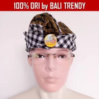 Udeng pecalang Bali poleng poleng