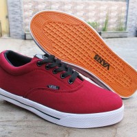 SEPATU VANS AUTHENTIC MERAH MARUN SOL KARET SIZE 39 - 43 PLUS BOX VANS