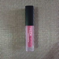 huda beauty lipstik