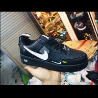 Sepatu Sneakers Nike Air Force 1 Utility Full Black