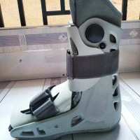 Short Walker Aircast Elite Ankle Brace