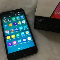 Asus zenfone 2 Bekas ram 4 ZE551ML