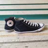 converse dainty mid