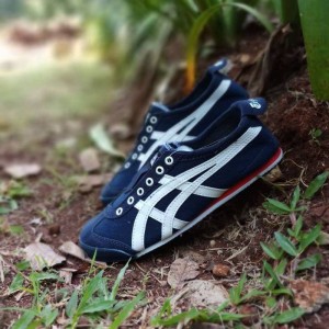 Sepatu Onitsuka Tiger Slip On Tokopedia