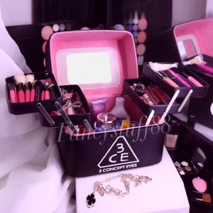 Box Kosmetik Tempat Make Up Kotak Kosmetik Kotak Make Up Termurah Tokopedia
