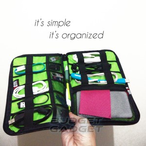Gadget Pouch Gadget Organizer Tas Gadget Tas Kosmetik Navy Hitam Tokopedia