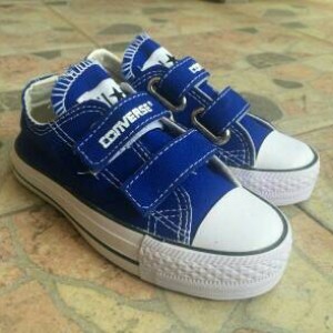 Converse Anak Model Perekat Sepatu Sekolah Santai Tokopedia
