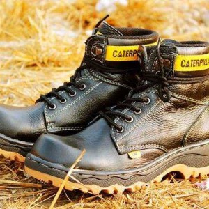 Sepatu Boot Safety Ujung Besi Camel Boots Retsleting Dan Tali Full Kulit Asli Tokopedia