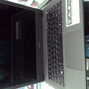 Laptop Acer E 14 Core I3 4005u Slim Tokopedia