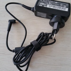 Adaptor Charger Acer 532h D255 D257 D260 D270 722 725 756 V5 131 V5 121 Zg5 A150 19v 2 15a Tokopedia