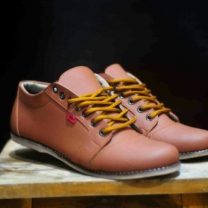 Sepatu Gaya Pria Kickers Casual Slop Suede Tokopedia