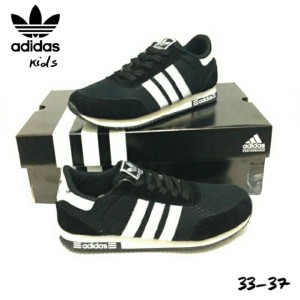 Adidas Kids Sepatu Sekolah Anak Hitam Full Black Sneaker Anak Laki Laki Perempuan Size 33 37 Tokopedia